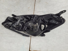 Load image into Gallery viewer, Frontscheinwerfer Toyota Yaris Rechts Scheinwerfer Headlight