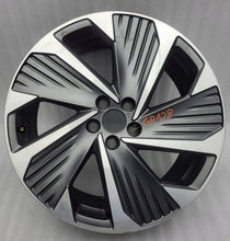 Laden Sie das Bild in den Galerie-Viewer, 1x Alufelge 18 Zoll 7.0" 5x100 47ET Glanz Graphit 6F9601025G Mg Arona Kj7 FEL9996862317ka