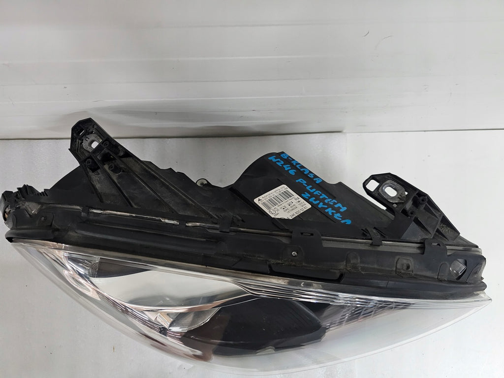 Frontscheinwerfer Mercedes-Benz W246 A2468200261 LED Rechts Headlight