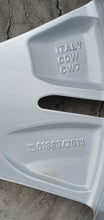 Laden Sie das Bild in den Galerie-Viewer, 1x Alufelge 20 Zoll 9.0" 5x112 42ET Glanz Silber 89A601025L Audi E-Tron Etron FEL8380892644fr