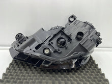 Load image into Gallery viewer, Frontscheinwerfer Audi A3 8V0941006E Xenon Ein Stück (Rechts oder Links) SCH2506365013gd