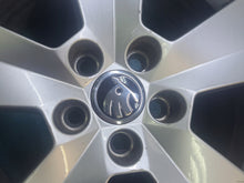 Load image into Gallery viewer, 1x Alufelge 15 Zoll 6.0" 5x100 38ET 5JA601025L Skoda Fabia Iii Rim Wheel FEL8273920802gf