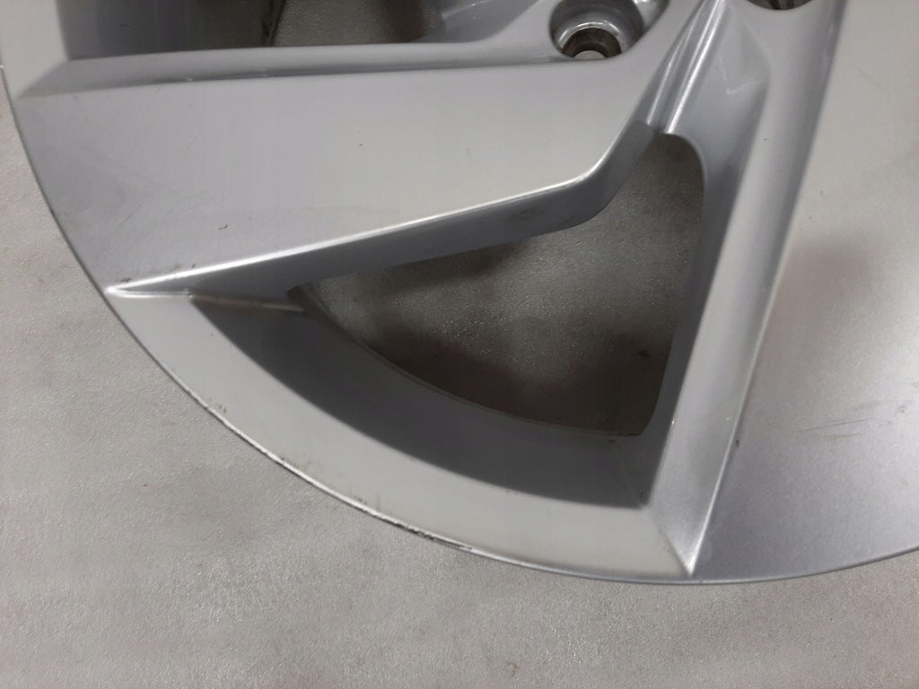 1x Alufelge 17 Zoll 7.5" 5x112 51ET Glanz Silber 5H0601025 VW Golf Viii FEL4704229950wz