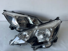 Laden Sie das Bild in den Galerie-Viewer, Frontscheinwerfer Mitsubishi Space Star 8301D445 Links Scheinwerfer Headlight