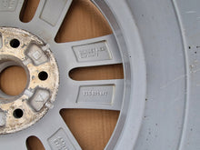 Laden Sie das Bild in den Galerie-Viewer, 1x Alufelge 17 Zoll 6.5" 5x120 7T0071497 VW Rim Wheel FEL9315331303mt