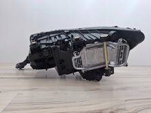 Laden Sie das Bild in den Galerie-Viewer, Frontscheinwerfer VW Multivan T7 7T1941082C Rechts Scheinwerfer Headlight SCH3731036755rs