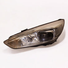 Load image into Gallery viewer, Frontscheinwerfer Ford Focus III F1EB-13D155-AD Links Scheinwerfer Headlight