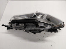 Load image into Gallery viewer, Frontscheinwerfer Toyota Hilux VIII Links Scheinwerfer Headlight SCH6798266385vd
