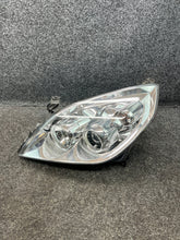 Laden Sie das Bild in den Galerie-Viewer, Frontscheinwerfer Opel Vectra C 89312279 Links Scheinwerfer Headlight SCH5208559156ol