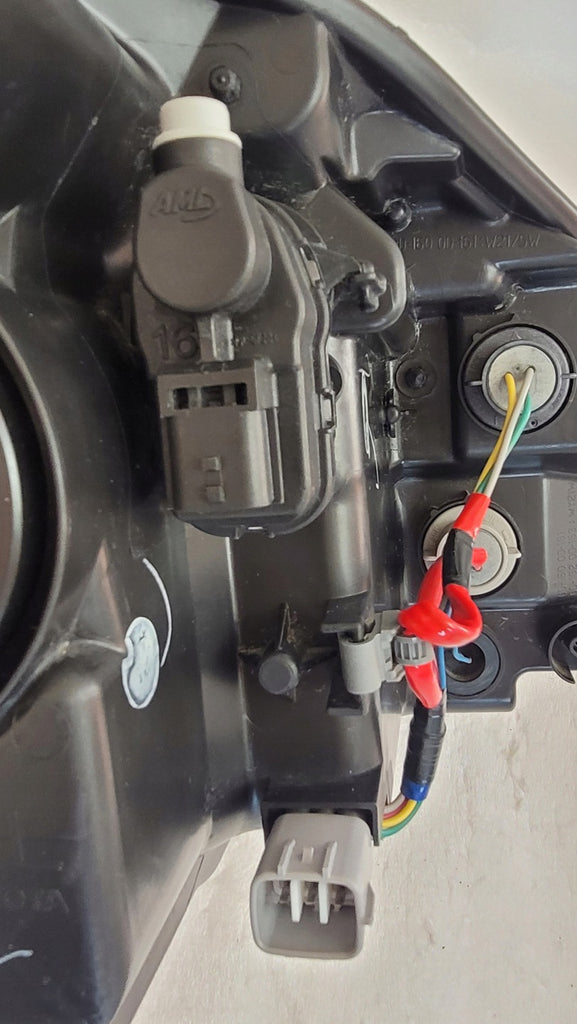 Frontscheinwerfer Toyota Yaris Links Scheinwerfer Headlight