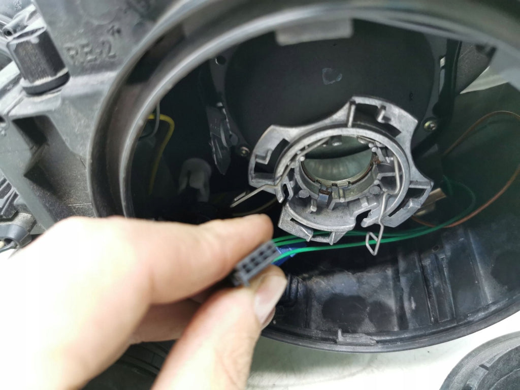 Frontscheinwerfer Mercedes-Benz W211 73485802 Rechts Scheinwerfer Headlight SCH8807743020hz