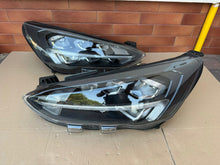 Laden Sie das Bild in den Galerie-Viewer, Frontscheinwerfer Ford Focus MX7B-13E015-EB Full LED Rechts oder Links