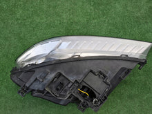 Load image into Gallery viewer, Frontscheinwerfer Volvo Xc70 31420014 Xenon Rechts Scheinwerfer Headlight