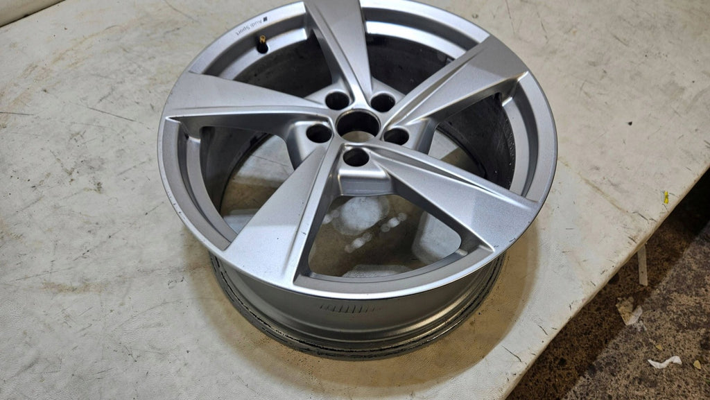 1x Alufelge 19 Zoll 8W0601025ES Audi A4 Rim Wheel FEL2937831237zw