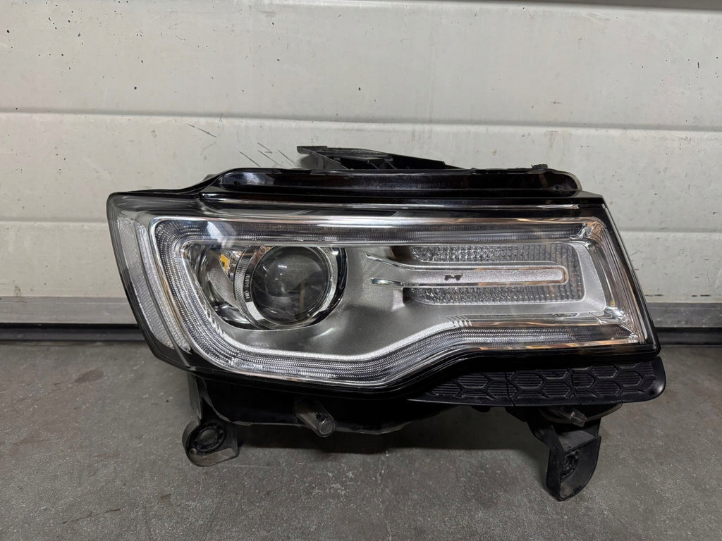 Frontscheinwerfer Jeep Grand Cherokee Wk2 68111034AE Ein Satz Headlight SCH1120026841tk