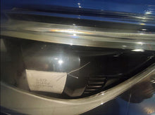 Laden Sie das Bild in den Galerie-Viewer, Frontscheinwerfer Renault Kadjar 260608385R Full LED Links Headlight