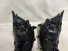 Laden Sie das Bild in den Galerie-Viewer, Frontscheinwerfer Mitsubishi Space Star Ein Stück (Rechts oder Links) Headlight