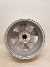 Laden Sie das Bild in den Galerie-Viewer, 1x Alufelge 15 Zoll 5.5&quot; 5x112 46ET Glanz Silber 6855101 Mini F57 F56 F55