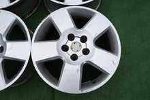 Laden Sie das Bild in den Galerie-Viewer, 4x Alufelge 17 Zoll 7.0" 5x112 37ET Glanz Silber 3U0601025E Skoda Superb I FEL7866877491vv