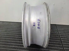 Load image into Gallery viewer, 1x Alufelge 17 Zoll 6.5" 5x114.3 48ET Glanz Silber 52910-2S210 Hyundai Ix35 FEL9444962824ox