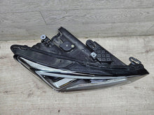 Laden Sie das Bild in den Galerie-Viewer, Frontscheinwerfer Seat Leon 5FB941036 Rechts Scheinwerfer Headlight SCH2870963520hn