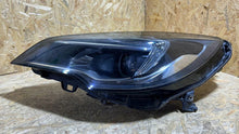 Laden Sie das Bild in den Galerie-Viewer, Frontscheinwerfer Opel Astra K 39158005 Rechts Scheinwerfer Headlight SCH1724880220ya