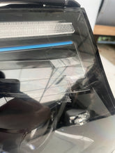 Laden Sie das Bild in den Galerie-Viewer, Frontscheinwerfer Mercedes-Benz Eqc A2939061201 LED Rechts Headlight SCH3516823377gd