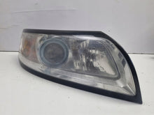 Load image into Gallery viewer, Frontscheinwerfer Volvo S40 II 31299588 0301237272 Xenon Rechts Headlight SCH7592859034vq