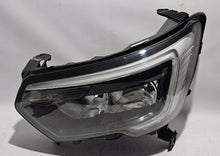 Laden Sie das Bild in den Galerie-Viewer, Frontscheinwerfer Renault Master III 260607867R Links Scheinwerfer Headlight SCH2431713027nv