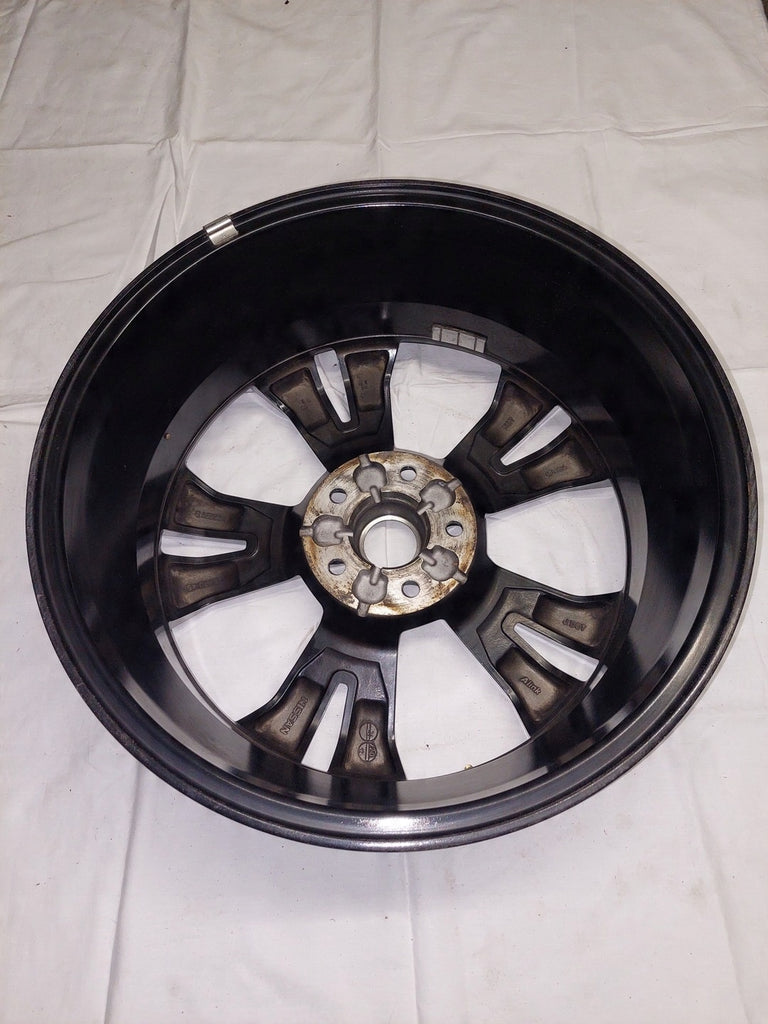 1x Alufelge 18 Zoll 7.0" 5x114.3 45ET Glanz N768013 Nissan X-Trail Rim Wheel