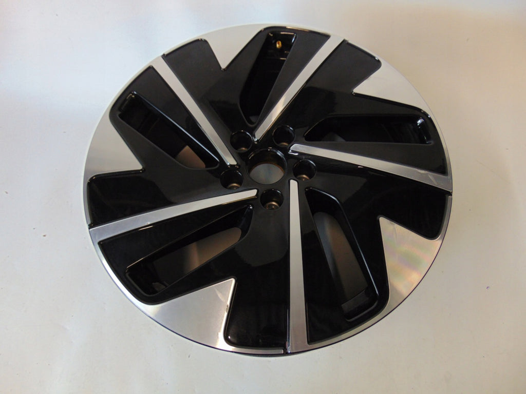 1x Alufelge 19 Zoll 8.0" 5x112 45ET Glanz Silber 14B601025E VW I Rim Wheel FEL4556080274op