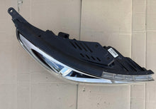 Load image into Gallery viewer, Frontscheinwerfer Hyundai I30 III 92102-G4100 Full LED Rechts Headlight SCH9115953314vg