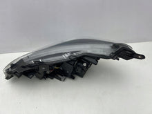 Load image into Gallery viewer, Frontscheinwerfer Toyota Yaris Rechts Scheinwerfer Headlight