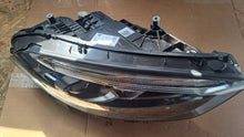 Laden Sie das Bild in den Galerie-Viewer, Frontscheinwerfer Mercedes-Benz A1779065804 Rechts Scheinwerfer Headlight