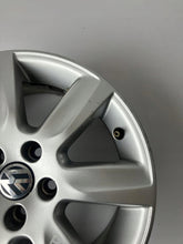 Load image into Gallery viewer, 1x Alufelge 15 Zoll 6.0&quot; 5x100 6R0601025L VW Polo Rim Wheel