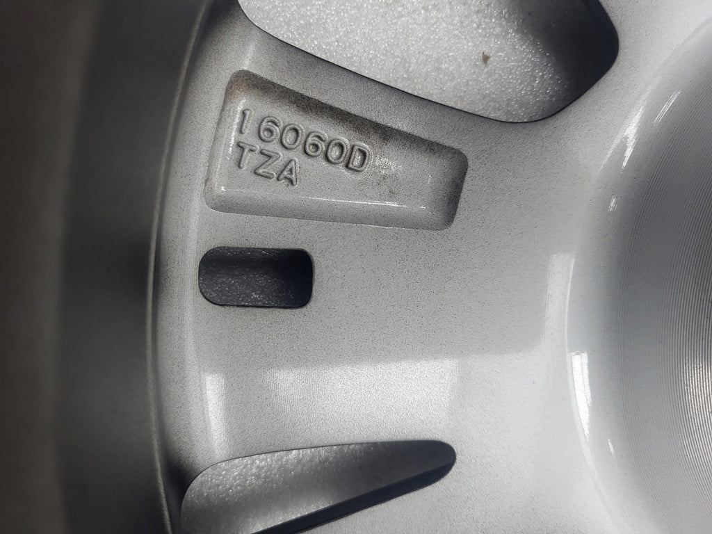 1x Alufelge 16 Zoll 6.0" 4x100 50ET 16060DTZA Honda Jazz V Rim Wheel