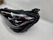 Laden Sie das Bild in den Galerie-Viewer, Frontscheinwerfer Mercedes-Benz W213 A2139067509 FALSE Scheinwerfer Headlight SCH9138291732bx