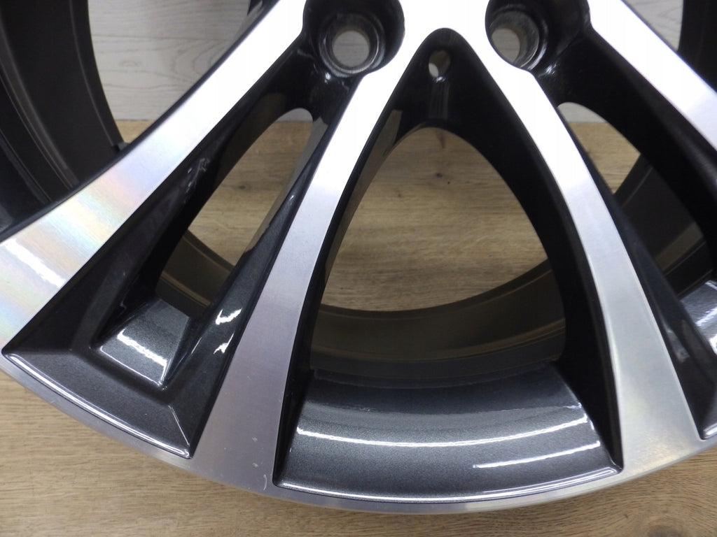 1x Alufelge 18 Zoll 8.0" 5x120 52ET Glanz Silber 6796211 BMW 1 F21 Rim Wheel FEL2721438034wq