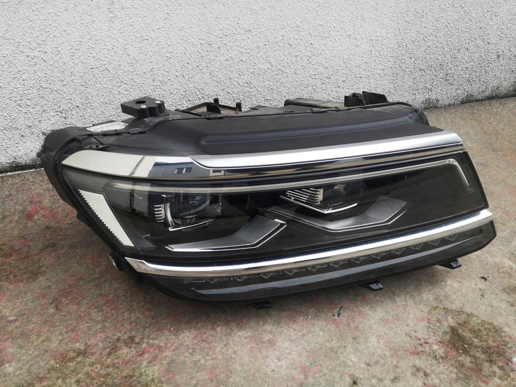 Frontscheinwerfer VW Tiguan 5NB941082B Rechts Scheinwerfer Headlight SCH8582878848ni