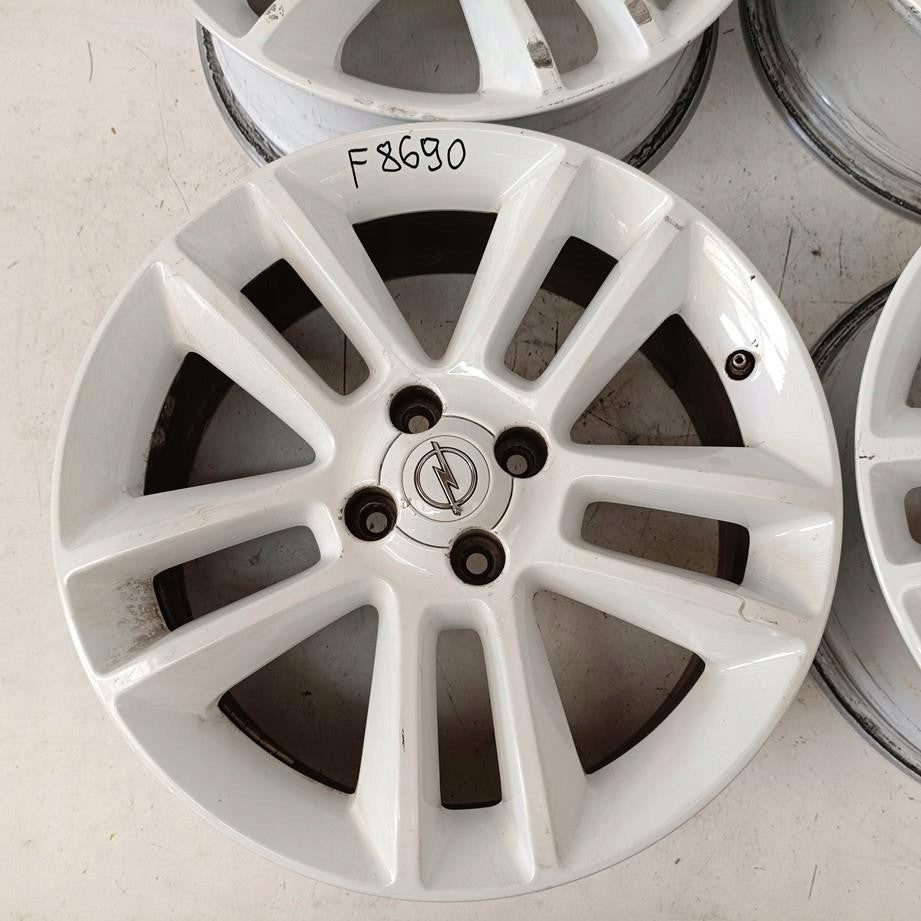 4x Alufelge 17 Zoll 7.0" 4x100 44ET Glanz Weiß Opel Meriva Corsa D Rim Wheel FEL1470494765io