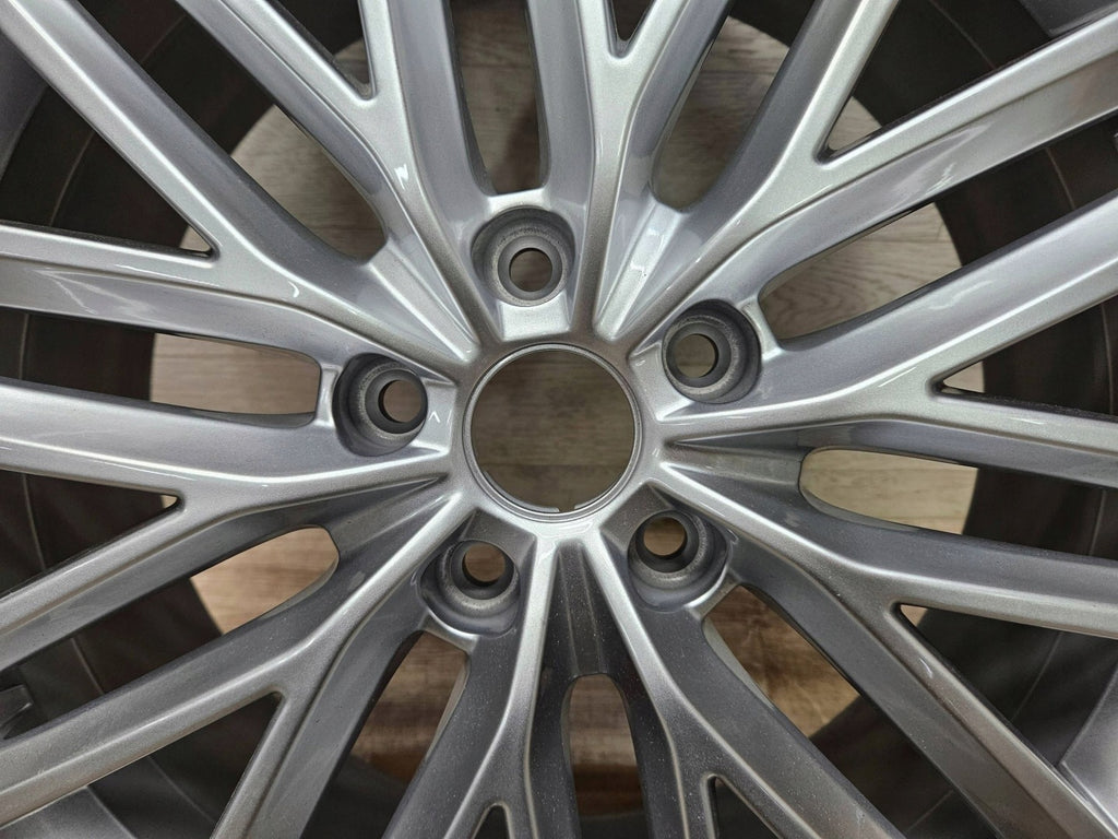 1x Alufelge 18 Zoll 7.0" 5x112 45ET Glanz Silber 575601025D Seat Ateca Rim Wheel FEL3626156862ng