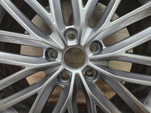Load image into Gallery viewer, 1x Alufelge 18 Zoll 7.0" 5x112 45ET Glanz Silber 575601025D Seat Ateca Rim Wheel FEL3626156862ng