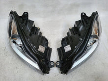 Load image into Gallery viewer, Frontscheinwerfer Mercedes-Benz W204 A2048205559 Xenon Rechts oder Links