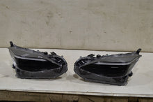 Laden Sie das Bild in den Galerie-Viewer, Frontscheinwerfer Toyota Yaris Cross OD-312 Ein Satz Scheinwerfer Headlight SCH6822342087ae