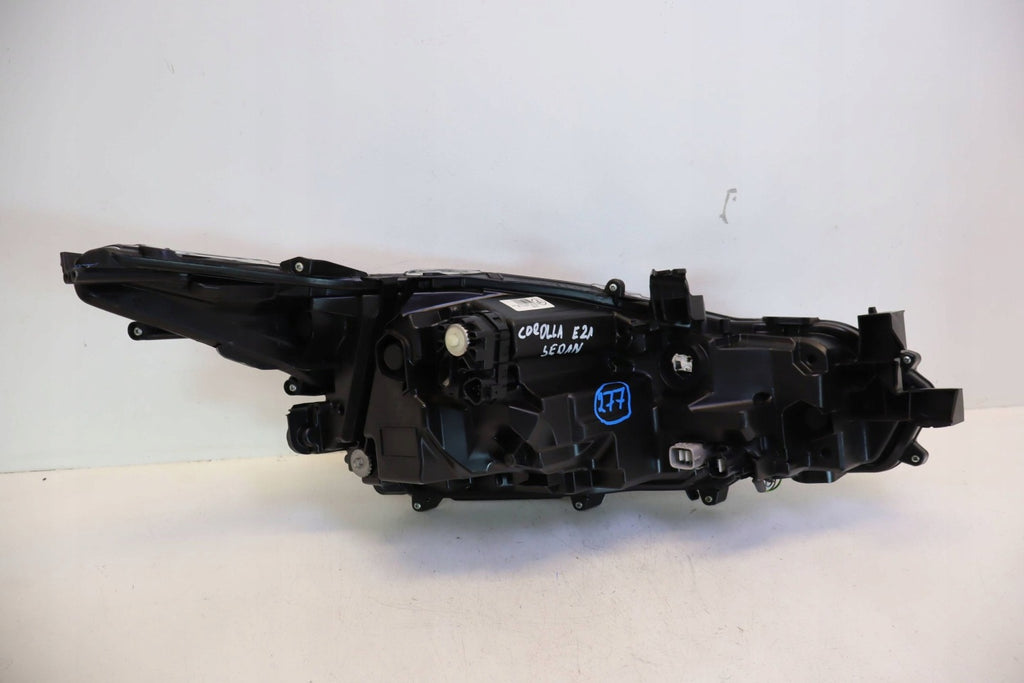 Frontscheinwerfer Toyota Corolla 81150-02T51 Links Scheinwerfer Headlight SCH9892463822sb