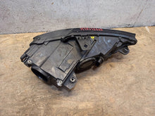 Laden Sie das Bild in den Galerie-Viewer, Frontscheinwerfer Audi A3 8V08V0941043 85122000 Xenon Links Headlight SCH7696249047ms