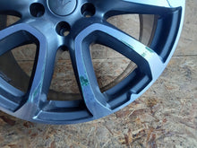 Laden Sie das Bild in den Galerie-Viewer, 1x Alufelge 19 Zoll 8.5" 5x114.3 670044699 Maserati Levante Rim Wheel FEL3578437418nw