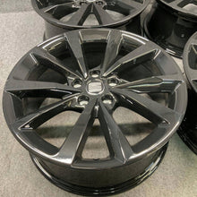 Laden Sie das Bild in den Galerie-Viewer, 4x Alufelge 18 Zoll 7.5" 5x112 46ET Glanz Schwarz 5FA601025E Seat Leon Rim Wheel FEL2649236607zi