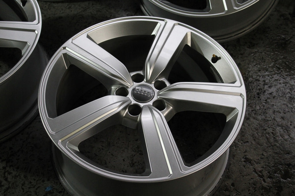 4x Alufelge 20 Zoll 9.0" 5x112 38ET Glanz Silber 4KE601025 Audi E-Tron Rim Wheel FEL3056022696tr