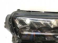 Laden Sie das Bild in den Galerie-Viewer, Frontscheinwerfer Skoda Karoq 57B941010 Full LED Rechts Scheinwerfer Headlight SCH1822469576nz